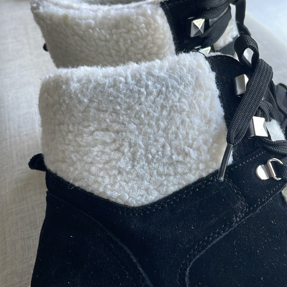 MARC FISHER BLACK DAIRE ANKLE BOOTIE / SNEAKERS size 10 - Picture 13 of 13
